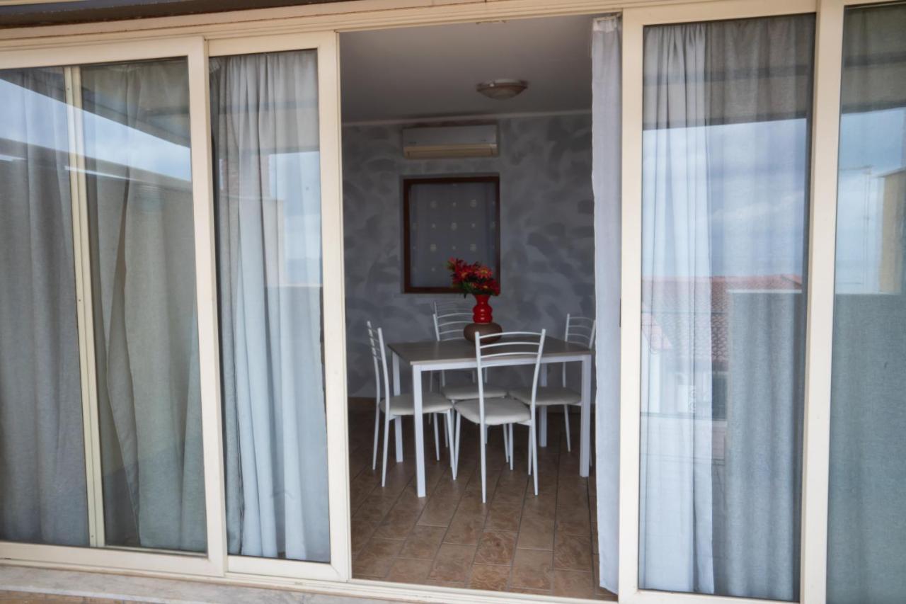 Nick & Santo'S Holiday Homes R ジャルディーニ・ナクソス エクステリア 写真